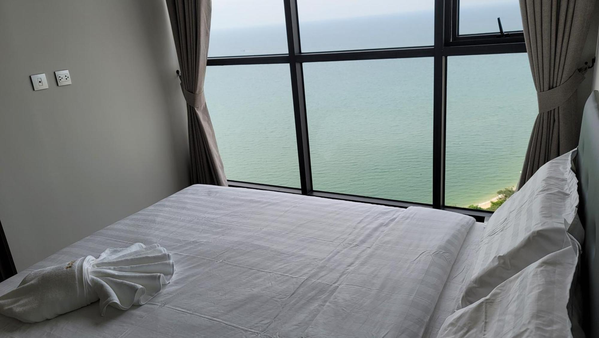 Andromeda Condo By Feng Pattaya Zimmer foto